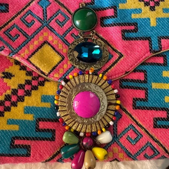 Steve Madden Aztec Pattern Clutch removable chain strap, multicolor beads & gems - Picture 8 of 9
